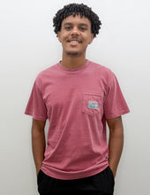 Load image into Gallery viewer, Mississippi State Duck Poster Gradient SS Tee