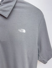 Load image into Gallery viewer, The North Face Men's Adventure Polo in Smoked Pearl