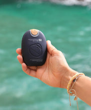 Load image into Gallery viewer, Sun Bum Clear Sunscreen SPF 50 Signature Lotion