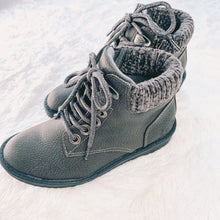 Load image into Gallery viewer, Youth Chomper Blowfish Boot - Grey/Charcoal