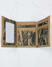 Load image into Gallery viewer, Men's Realtree Trifold Concho Wallet in Ole Miss